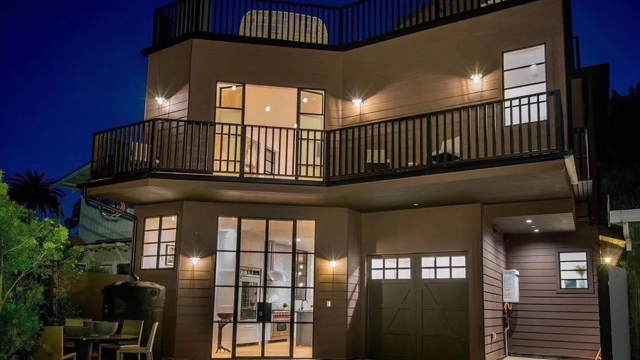 Steel Windows vs. Aluminum Windows — Which Is Right for Your Project?